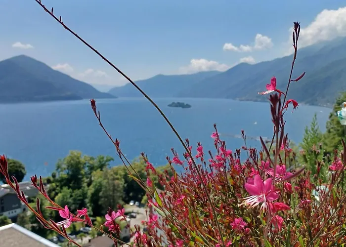 Sollevante Mit Pool Und Fantastischem Seesicht Apartment *